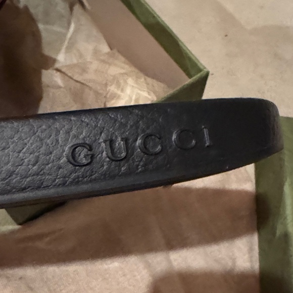 Gucci Black and Pink Floral Sandals - Picture 4 of 7